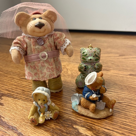Cherished Teddies Other - Teddy Bear Figurines